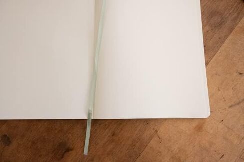 دفتر ملاحظات ورقي كريمي من Tomoe River مقاس 68 جرامًا للمتر المربع، 192 صفحة عادية فارغة، غلاف مسطح A5 (صفحة عادية فارغة) in Kuwait