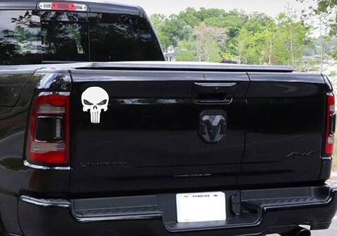 DW - ملصق لاصق من الفينيل مطبوع عليه شعار Punisher على شكل جمجمة للسيارة والشاحنات والشاحنات والشاحنات والكمبيوتر المحمول والنوافذ| أبيض | 5.5" in Kuwait