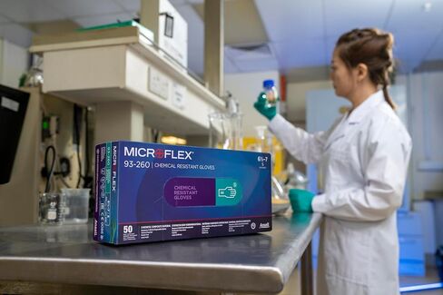 Microflex 93260100 93-260 7.8 Mil Triple-Layer Disposable Neoprene and Nitrile Blend Gloves, Small, Case (50) in Saudi Arabia