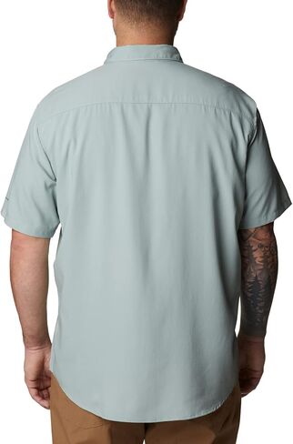 Columbia Men's Utilizer Ii Solid Short Sleeve Shirt in Saudi Arabia