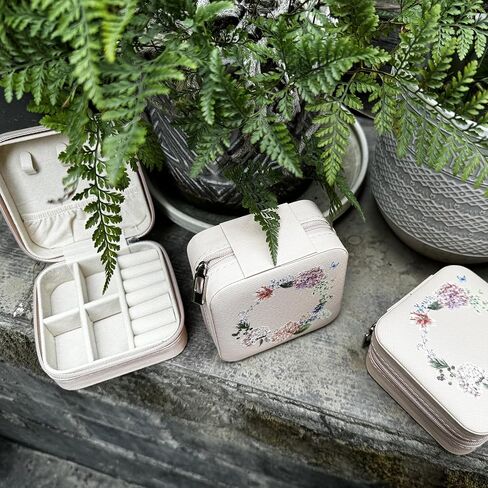 صناديق تخزين عرض منظم المجوهرات المحمولة للأقراط، هدايا رحلة للفتيات للنساء، أساسيات للنساء، هدايا صغيرة لطيفة - أسود in Kuwait