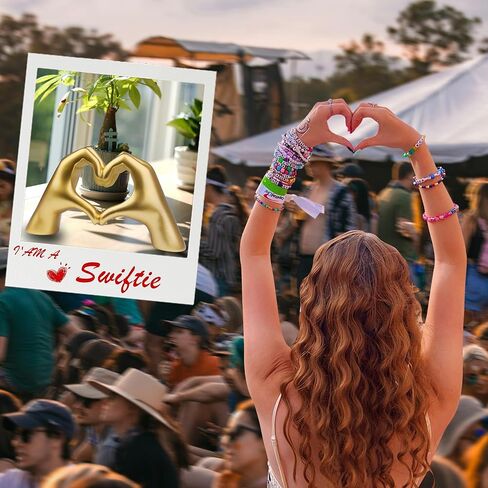 aoligrace نحت الأيدي على شكل قلب مع الأساور، ديكور غرفة جمالي لإصبع الحب، ديكور بيج لغرفة المعيشة وغرفة النوم ورف الكتب، هدايا عيد ميلاد الذكرى السنوية للزفاف للنساء والفتيات in Kuwait