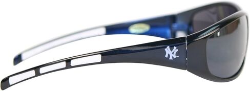 نظارات شمسية من Siskiyou Sports New York Yankees Wrap in Kuwait