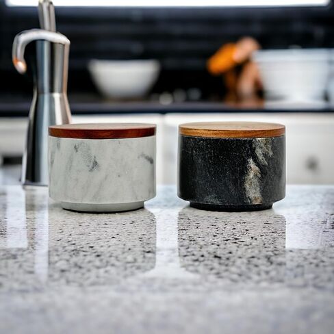 قبو ملح رخامي، قبو فلفل، مجموعة مكونة من قطعتين، حامل ثنائي كبير للملح والفلفل قابل للتكديس مع أسطح محكمة الغلق، وأواني قرصة توابل موفرة للمساحة، وأوعية ملح وفلفل رخامية باللونين الأسود والأبيض مع أغطية in Kuwait