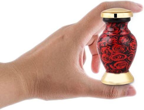 جريئة وإلهية وردة حمراء جميلة صغيرة تذكار لرماد الإنسان والحيوانات الأليفة | مع حقيبة مخملية وقمع - كمية واحدة in Kuwait