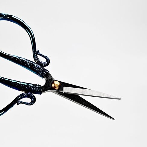 4.1" Vintage Embroidery Scissors, Stainless Steel Small Sewing Scissors Sharp Shears for Sewing Crafting Art Work Cross Stitch Cutting Handcraft Crochet Knitting Needlework DIY Tools Bronze in Kuwait