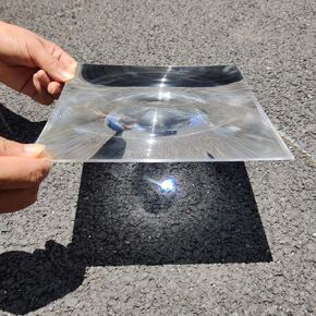 Fresnel Lens Magnifier, 200x200mm, Focal Length 210mm, Acrylic Lens (not Glass), for Physics Classroom,Solar Heating,Magnifiying,Fire Starter. (Focal Length 210mm)