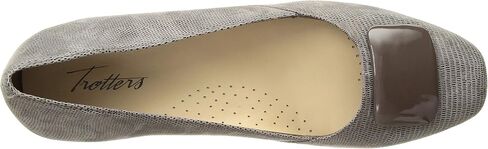 Trotters Women's Delse Pump in Saudi Arabia