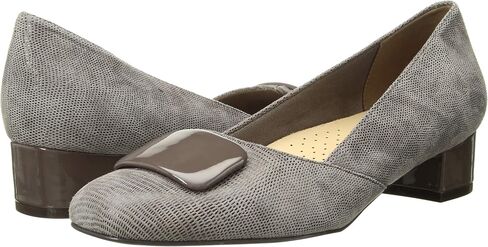 Trotters Women's Delse Pump in Saudi Arabia