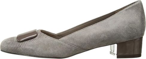 Trotters Women's Delse Pump in Saudi Arabia
