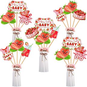 زينة استحمام الطفل بالفراولة للفتيات 24 قطعة A Berry Sweet Baby is on The Way قطع مركزية للحفلات لوازم حفلات استحمام الطفل بالفراولة قطع مركزية من العصي التوتية الحلوة لحفلات الفاكهة الصيفية