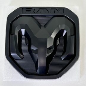 2019-23 RAM Lighted Tailgate Emblem, Black