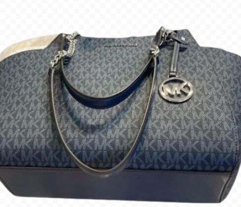 Michael Kors Jet Set Travel Large Chain Shoulder Tote in Saudi Arabia