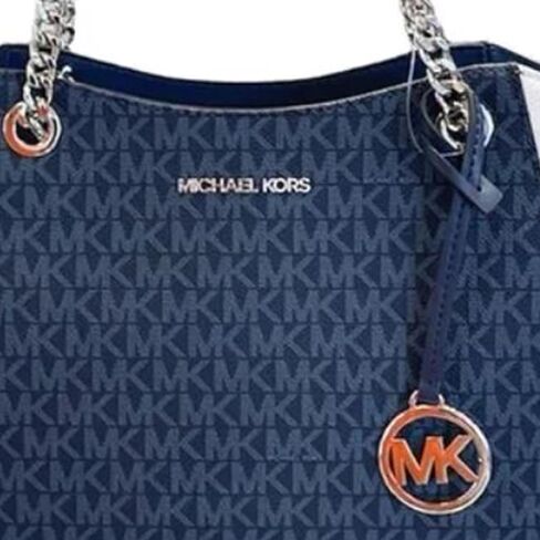 Michael Kors Jet Set Travel Large Chain Shoulder Tote in Saudi Arabia