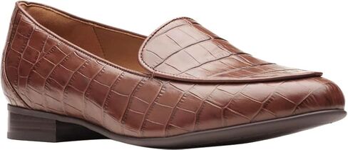 Clarks Women's Un Blush Ease Loafer in Saudi Arabia
