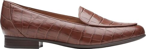 Clarks Women's Un Blush Ease Loafer in Saudi Arabia