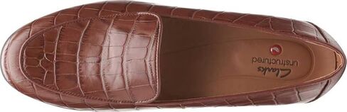 Clarks Women's Un Blush Ease Loafer in Saudi Arabia