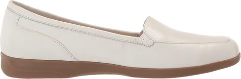 Easy Spirit Women's Devitt15 Loafer in Kuwait