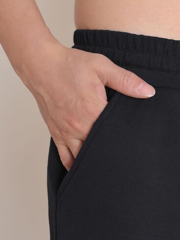 Weintee Men's Fleece Pants Sherpa Lined Sweatpants for Winter in Saudi Arabia