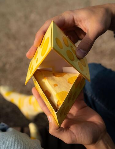 جوارب قوس قزح - جوارب الجبن المرحة للنساء والرجال، الإصدار التالي، أفضل هدية لجميع المناسبات، قطن، زوج واحد in Kuwait