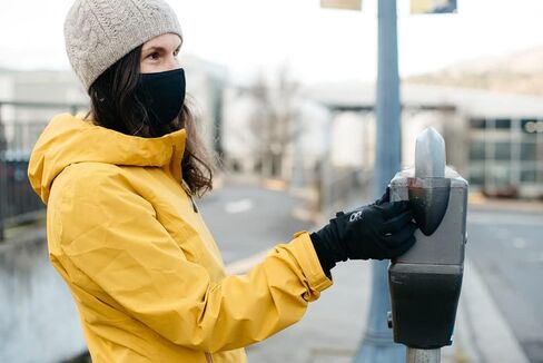 Outdoor Research Vigor Heavyweight Sensor Gloves in Saudi Arabia