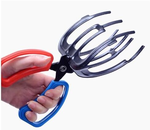 2PCS 3 Claw Fish Gripper,Upgrade Metal Fishing Pliers Gripper Fish Control Clamp,Grip Tackle Tool Control Forceps for Most Freshwater Fish in Saudi Arabia
