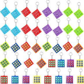 40 Pack Tic Tac Toe Keychain Mini Tic-Tac-Toe Keyholders Bulk Plastic Tic-Tac-Toe Games Keyrings for Boys Girls Birthday Party Favors Backpack Clip Goodie Bags Fillers