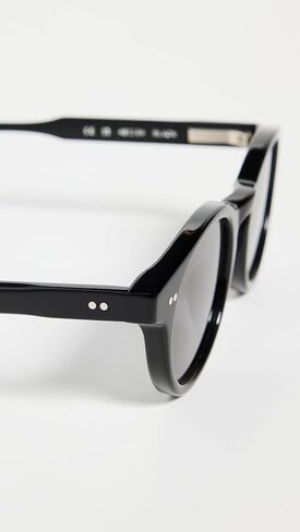 03 Sunglasses in Saudi Arabia