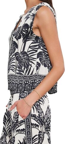 Velvet by Graham & Spencer Women's Neva Palm Print Top in Saudi Arabia