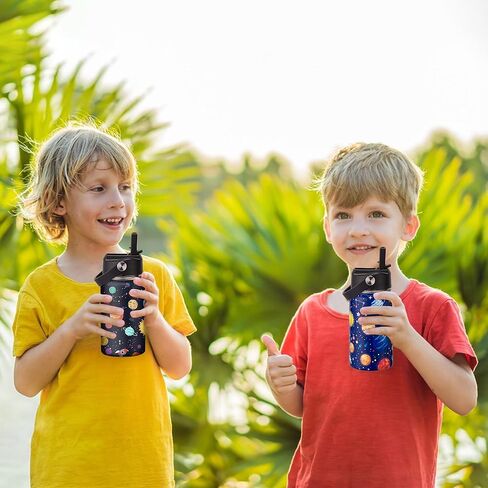 زجاجة مياه معزولة للأطفال، عبوتين من زجاجات المياه بسعة 12 أونصة مع قش قلاب ومقبض كبير، 18/8 من الفولاذ المقاوم للصدأ، هدايا للأطفال الأولاد والبنات إلى رياضات السفر المدرسية، غسيل يدوي فقط، أزرق وأسود in Kuwait