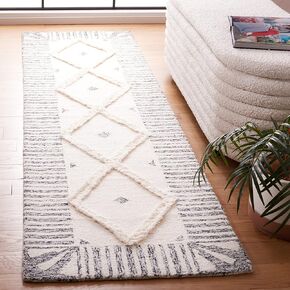 SAFAVIEH Isabella Collection Accent Rug - 2'2" x 5', Cream & Beige, Oriental Design, Non-Shedding & Easy Care, Ideal for High Traffic Areas in Entryway, Living Room, Bedroom (ISA919B)