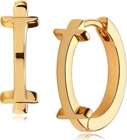 أقراط Fettero الأولية 18K ذهبية مملوءة بأحرف أبجدية أنيقة اسم A إلى Z Huggie هوب أقراط مجوهرات بسيطة حساسة هدية in Kuwait