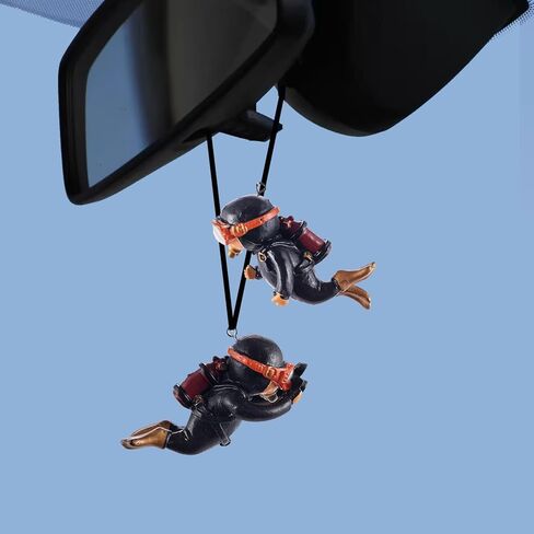 زينة معلقة على شكل غواص متأرجحة رائعة، ملحقات مرآة الرؤية الخلفية الداخلية للتعليق، ملحقات مرآة السيارة المعلقة، زينة غواص متأرجحة، ديكور السيارة للمراهقين والنساء والرجال in Kuwait