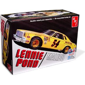 AMT Lennie Pond 1974 Chevy Malibu Stock Car 1:25 Scale Model Kit