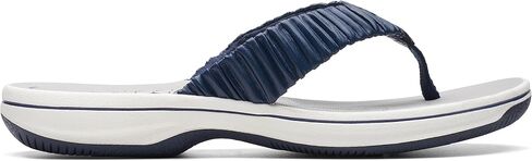 Clarks Women's Breeze Rae Flip-Flop in Saudi Arabia