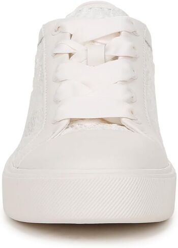 Naturalizer Women's Morrison 2.1 Oxford in Saudi Arabia