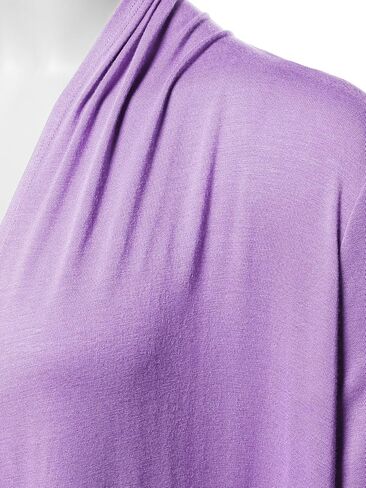 سترة نسائية منسوجة من الجيرسيه الصلبة ذات ثنيات مفتوحة من الأمام وأكمام قصيرة in Kuwait