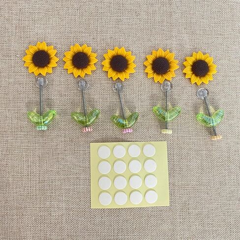 5 قطع تزيين لوحة عدادات السيارة بزهرة عباد الشمس الصفراء، ملحقات تزيين لوحة القيادة من الراتنج على شكل زهرة للسيدات، ديكورات لوحة عدادات السيارة، ديكورات داخلية مضحكة للسيارة in Kuwait