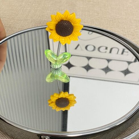 5 قطع تزيين لوحة عدادات السيارة بزهرة عباد الشمس الصفراء، ملحقات تزيين لوحة القيادة من الراتنج على شكل زهرة للسيدات، ديكورات لوحة عدادات السيارة، ديكورات داخلية مضحكة للسيارة in Kuwait