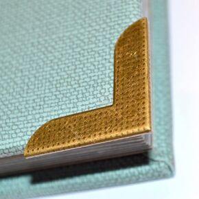 20 Pcs Vintage Bronze Corner Protectors Decorative Metal Edge Covers Antique Safety Guards Retro Right Angle Bracket for Menu Book Photo Album Scrapbook Small Size (Side Length:1-1/8")