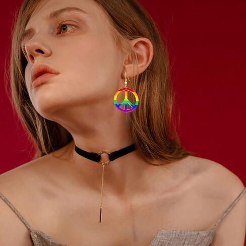 Colourful Resin heart Geometric Earrings Lightweight Rainbow Acrylic Resin Dangle Drop Earrings for Women Girls Statement Jewelry in Saudi Arabia