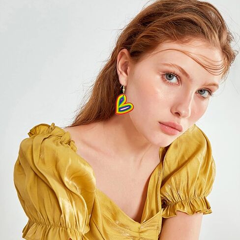 Colourful Resin heart Geometric Earrings Lightweight Rainbow Acrylic Resin Dangle Drop Earrings for Women Girls Statement Jewelry in Saudi Arabia