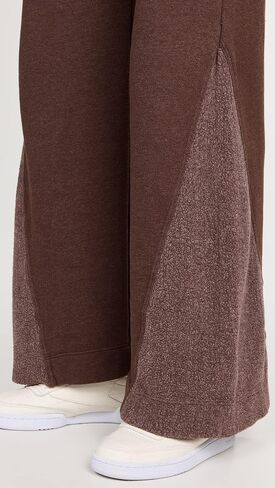 Monrow Women's Reverse Mix Teddy Fleece Sweatpants in Saudi Arabia
