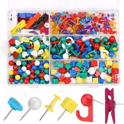 مجموعة دبابيس دفع 430 قطعة، 6 دبابيس إبهام نمطية - مشابك دبابيس خشبية متعددة الألوان، دبابيس تحديد الخريطة، دبابيس خطافات دفع، دبابيس مربعة لجدار الصور، لوحة الإعلانات، جدار المنزل، اللوازم المدرسية للمكتب المنزلي in Kuwait