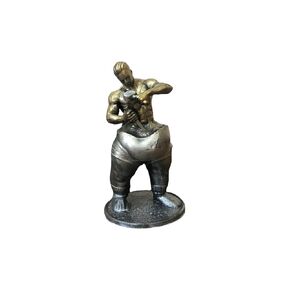 Inspiring Selfmade Man Sculpture: 16 cm of Handcrafted Artistic Motivation
