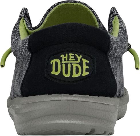 حذاء Hey Dude Boy's Wally Youth القابل للتمدد باللون الأزرق الداكن مقاس 6 | احذية شبابية | حذاء بدون كعب للشباب | مريحة وخفيفة الوزن in Kuwait