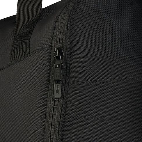 Titleist Black/Red in Saudi Arabia