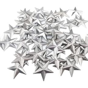 vibnumom Rusty Metal Stars Supply 100 pcs Tiny Rustic Barn Star with Hole Ornamental Vintage Metal Stars for Crafts Festivals Wreath Primitives Rustic Country Home Wall Décor DIY Project Accessory