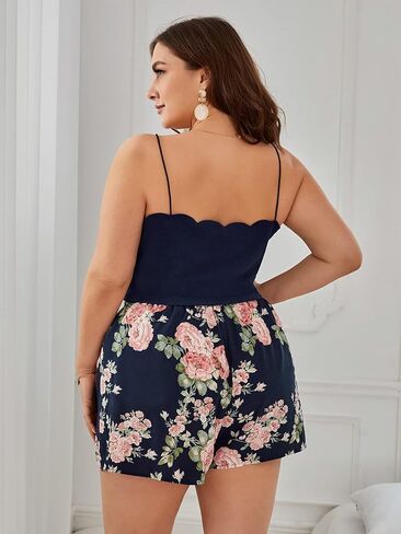 طقم شورت نسائي من MakeMeChic مكون من قطعتين بزخرفة صدفية علوية وحقيبة ورقية مطبوعة بالزهور على الخصر وحزام in Kuwait