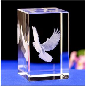 Crystal Glass Peace Dove Figurine,3D Laser Etched Crystal Pigeon Ornament Art,Animal Crystal Glass Cube Engraving Statue Peace Dove Sculpture Gifts with Gift Box (30x30x40mm)